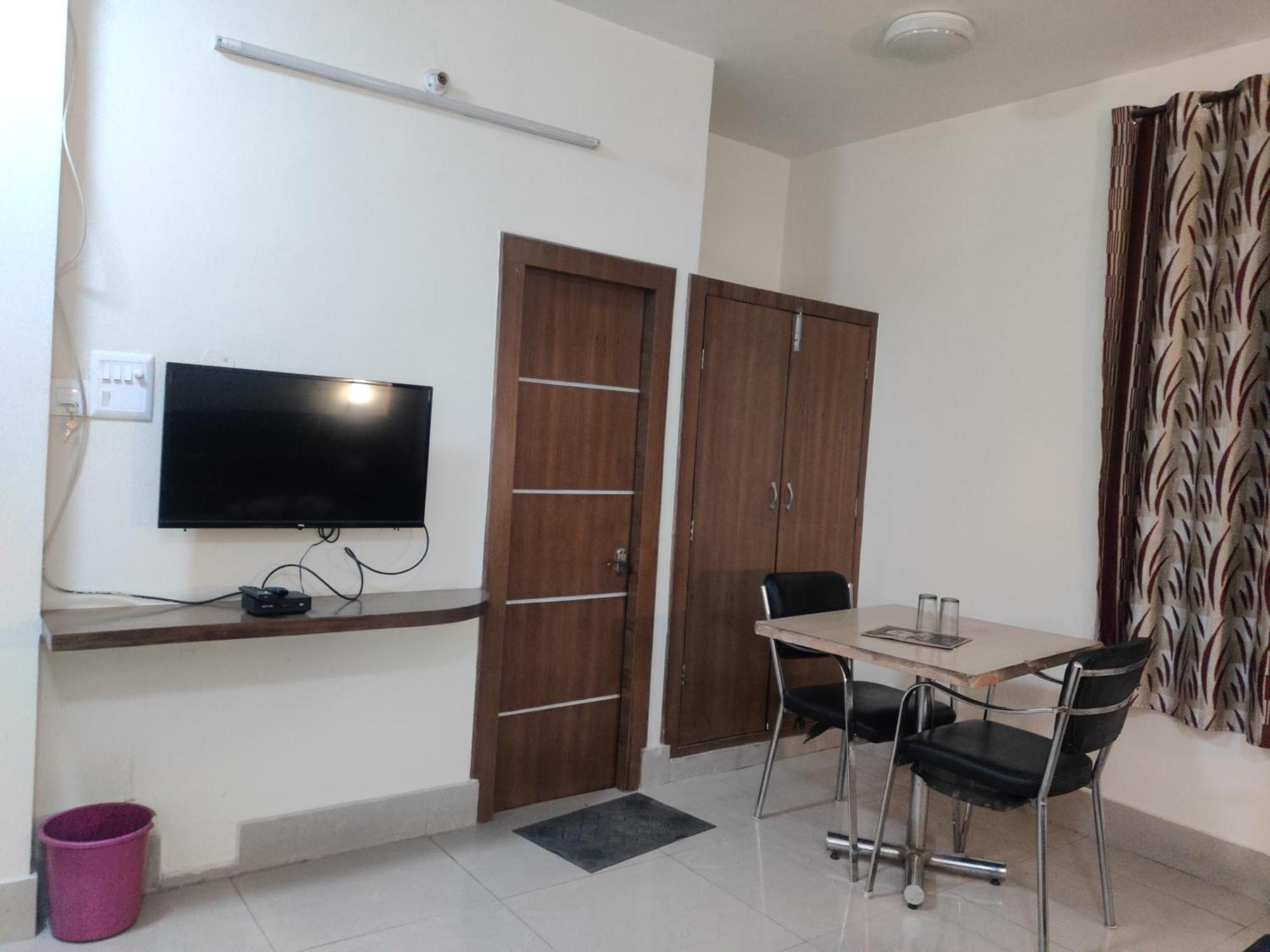 Hotel Hv Nahan Bagian luar foto