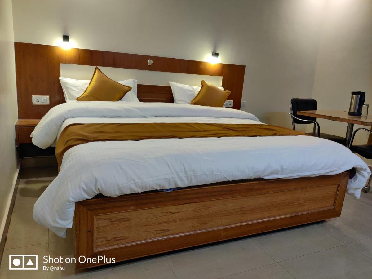 Hotel Hv Nahan Bagian luar foto